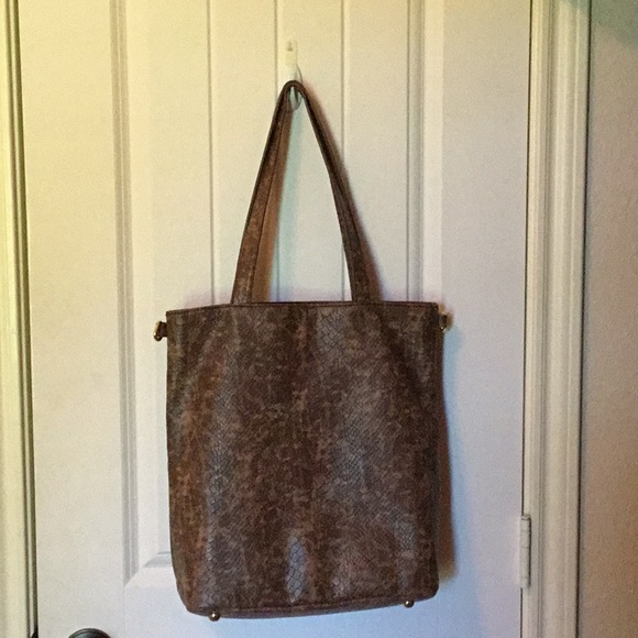 Purse - Picture 2 of 3